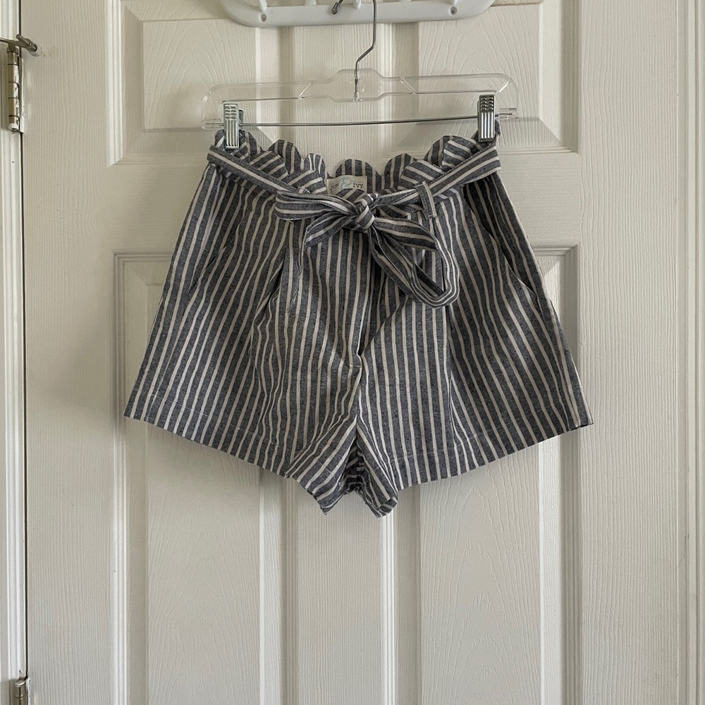 Linen shorts